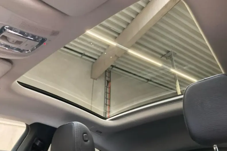 Mercedes-Benz GLE 300 din 2023 cu 31.900 km - oferta MER125350 - foto 12