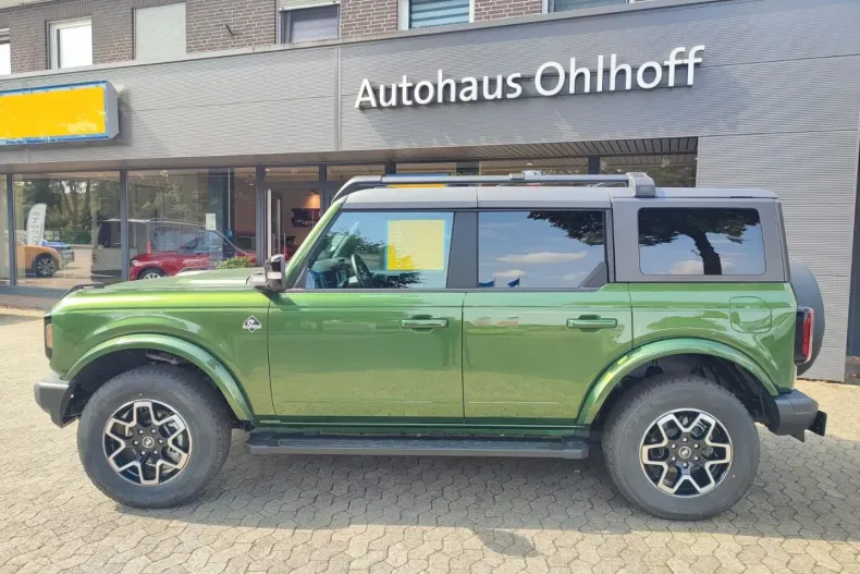 Ford Bronco din 2023 cu 4.990 km - oferta FOR125356 - foto 2