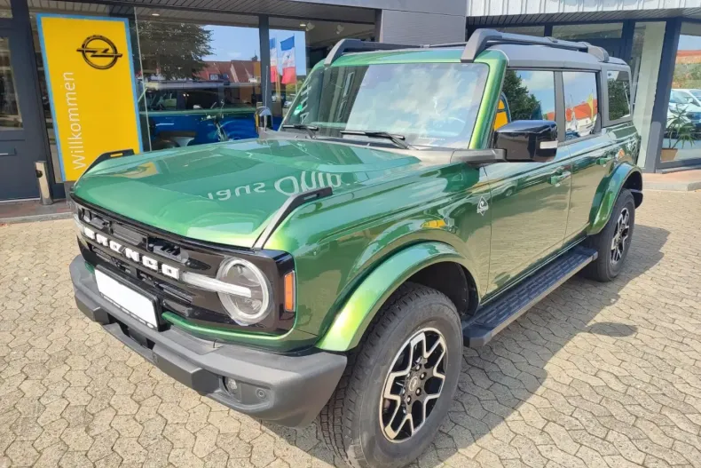 Ford Bronco din 2023 cu 4.990 km - oferta FOR125356 - foto 3