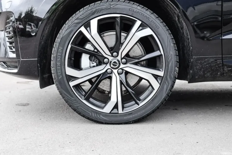 Volvo XC60 din 2023 cu 11.292 km - oferta VOL125357 - foto 3