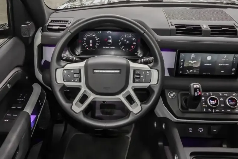 Land Rover Defender din 2023 cu 27.930 km - oferta LAN125363 - foto 17