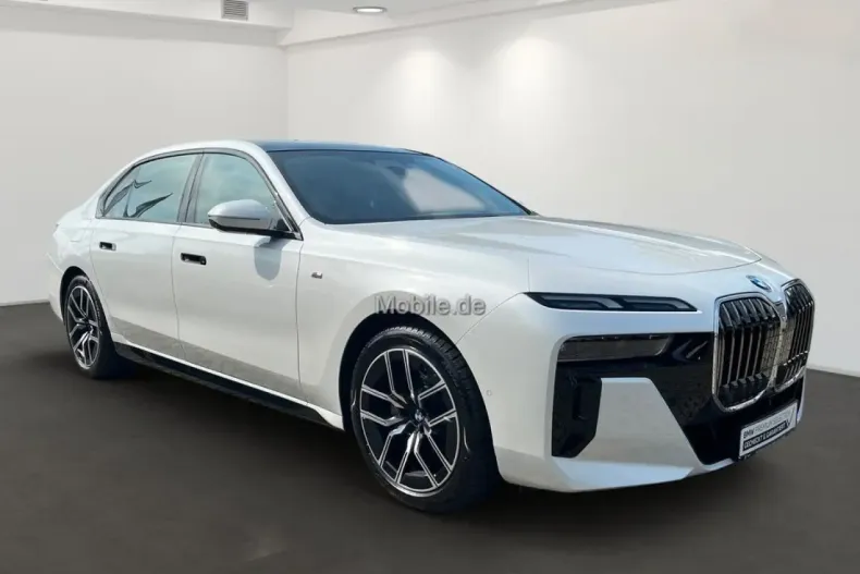 BMW 740 din 2023 cu 29.136 km - oferta BMW125368 - foto 2