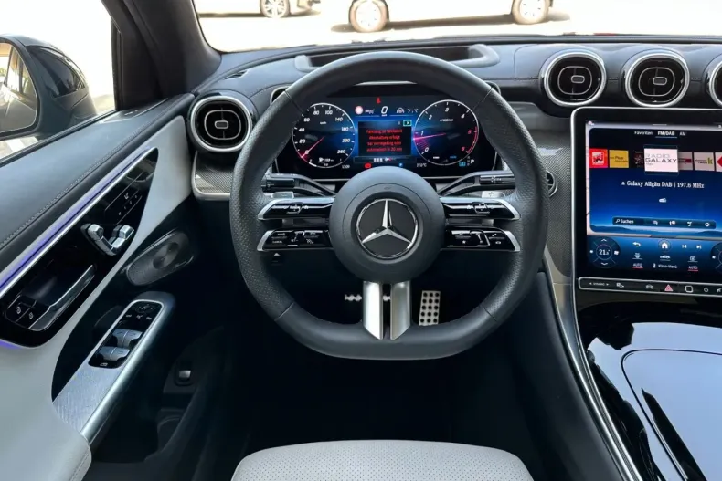 Mercedes-Benz GLC 300 din 2024 cu 18.170 km - oferta MER125370 - foto 11