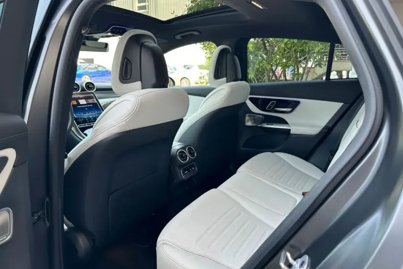 Mercedes-Benz GLC 300 din 2024 cu 18.170 km - oferta MER125370 - foto 17