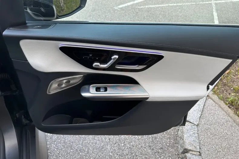 Mercedes-Benz GLC 300 din 2024 cu 18.170 km - oferta MER125370 - foto 18