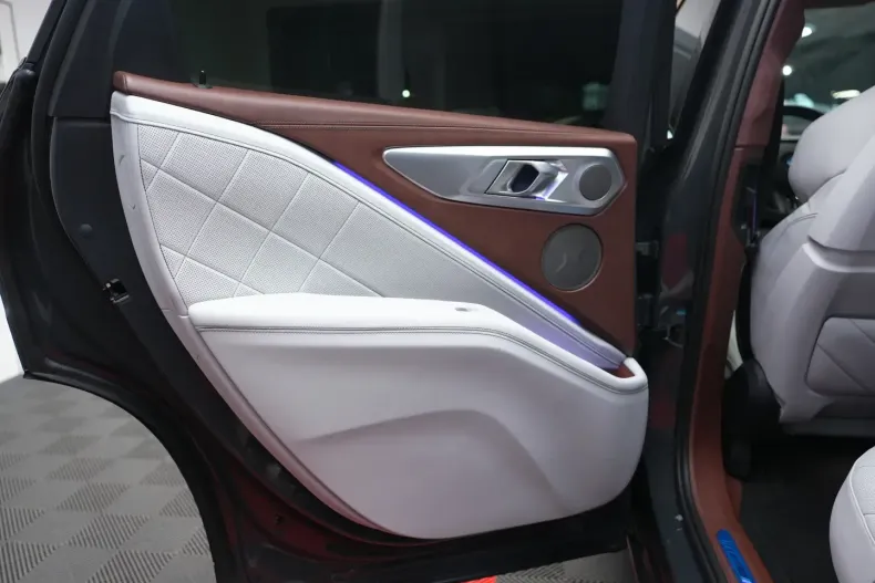 BMW XM din 2024 cu 7.950 km - oferta BMW125371 - foto 16