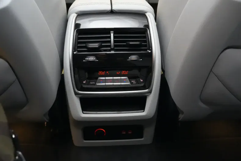 BMW XM din 2024 cu 7.950 km - oferta BMW125371 - foto 18