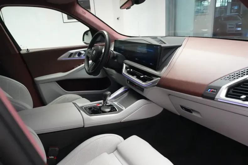 BMW XM din 2024 cu 7.950 km - oferta BMW125371 - foto 24