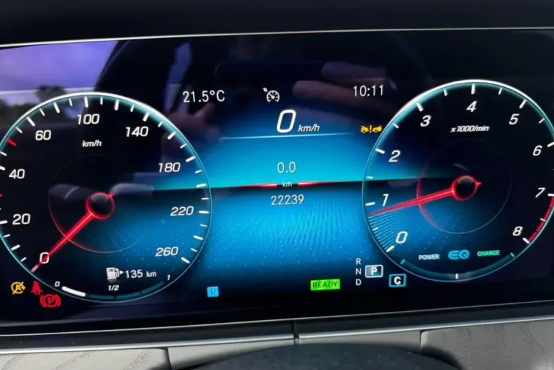 Mercedes-Benz E 200 din 2023 cu 22.400 km - oferta MER125378 - foto 7