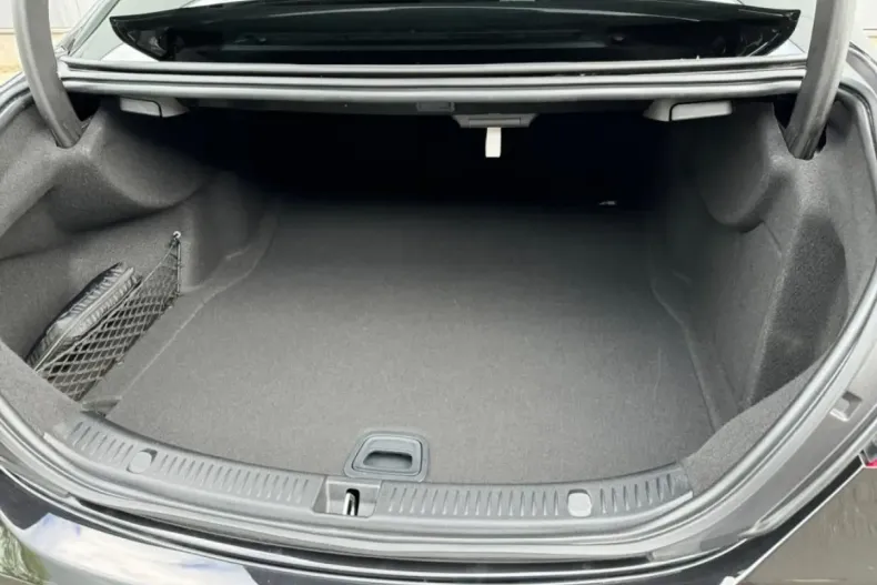 Mercedes-Benz E 200 din 2023 cu 22.400 km - oferta MER125378 - foto 16