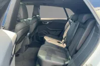 Audi Q8 din 2020 cu 86.141 km - oferta AUD125381 - foto 8
