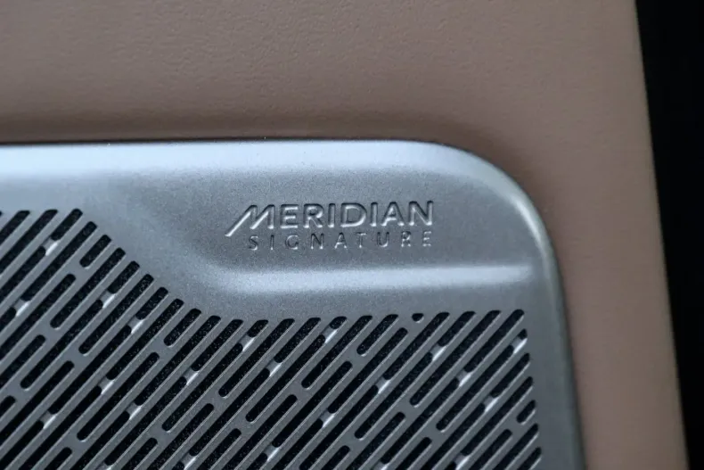 Land Rover Range Rover din 2024 cu 10 km - oferta LAN125382 - foto 6