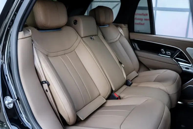 Land Rover Range Rover din 2024 cu 10 km - oferta LAN125382 - foto 10