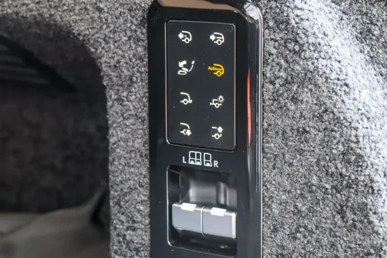 Land Rover Range Rover din 2024 cu 10 km - oferta LAN125382 - foto 15