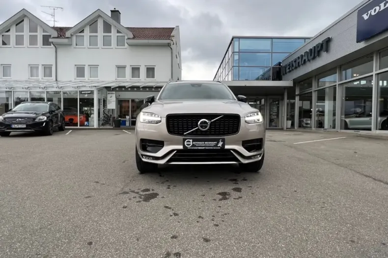 Volvo XC90 din 2023 cu 30.000 km - oferta VOL125383 - foto 2
