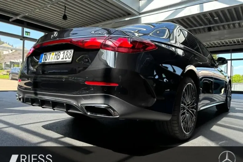 Mercedes-Benz E 450 din 2024 cu 9.000 km - oferta MER125386 - foto 4