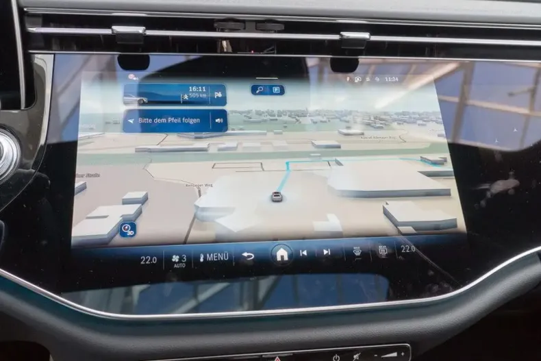 Mercedes-Benz E 220 din 2024 cu 8.500 km - oferta MER125387 - foto 13