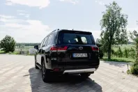 Toyota Land Cruiser din 2023 cu 25.000 km - oferta TOY125395 - foto 4