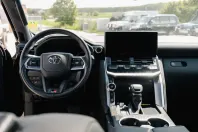 Toyota Land Cruiser din 2023 cu 25.000 km - oferta TOY125395 - foto 9