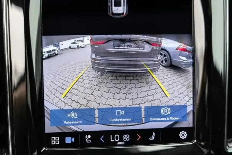 Volvo XC60 din 2023 cu 10.841 km - oferta VOL125396 - foto 9