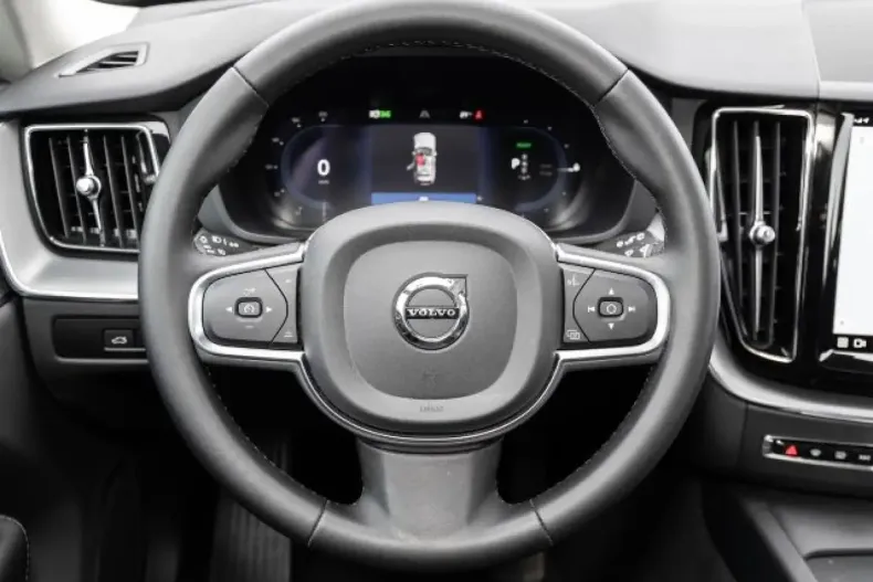 Volvo XC60 din 2023 cu 10.841 km - oferta VOL125396 - foto 10