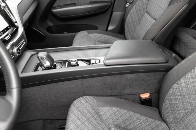 Volvo XC60 din 2023 cu 10.841 km - oferta VOL125396 - foto 13