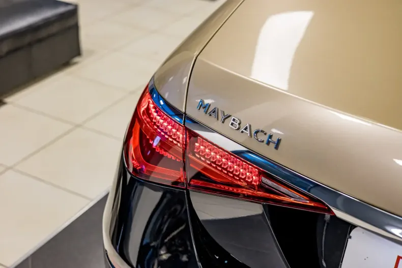 Maybach S650 din 2022 cu 19.000 km - oferta MAY125400 - foto 8