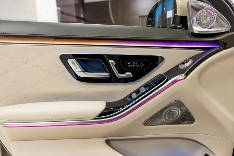 Maybach S650 din 2022 cu 19.000 km - oferta MAY125400 - foto 15