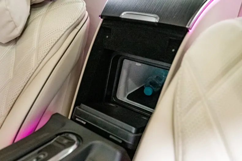 Maybach S650 din 2022 cu 19.000 km - oferta MAY125400 - foto 31