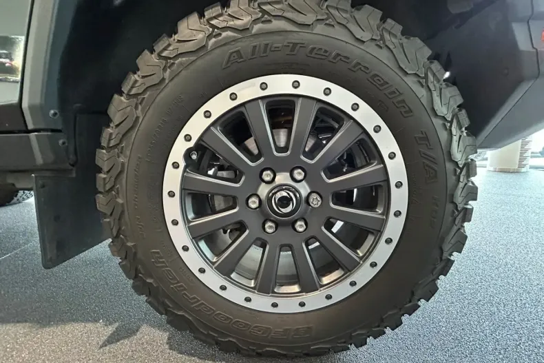 INEOS Grenadier din 2023 cu 12.072 km - oferta INE125407 - foto 7