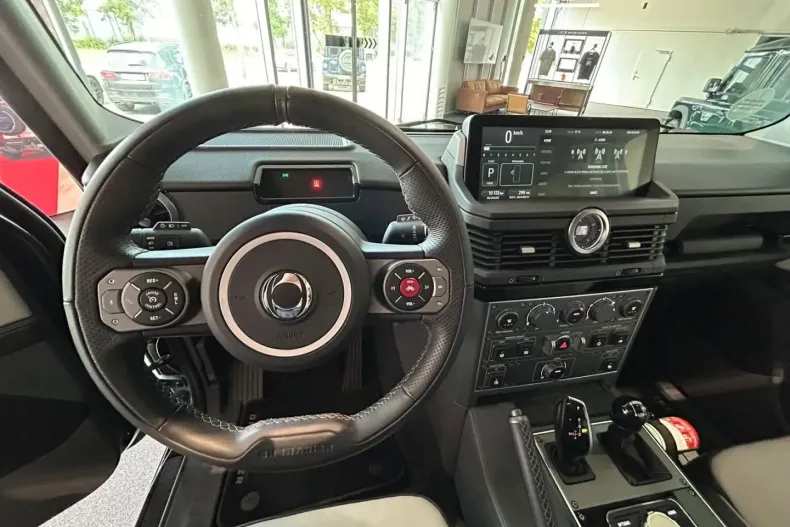 INEOS Grenadier din 2023 cu 12.072 km - oferta INE125407 - foto 12