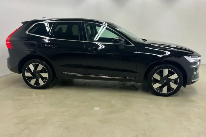 Volvo XC60 din 2023 cu 18.900 km - oferta VOL125408 - foto 4
