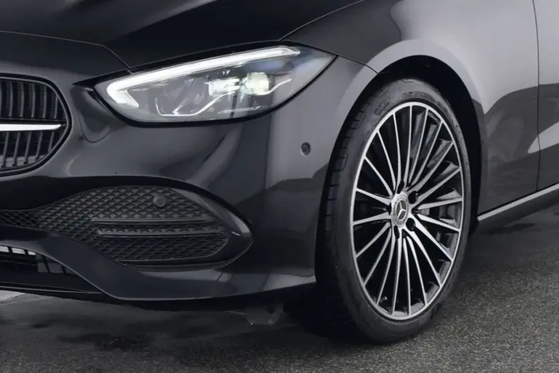 Mercedes-Benz C 180 din 2023 cu 5.000 km - oferta MER125420 - foto 3