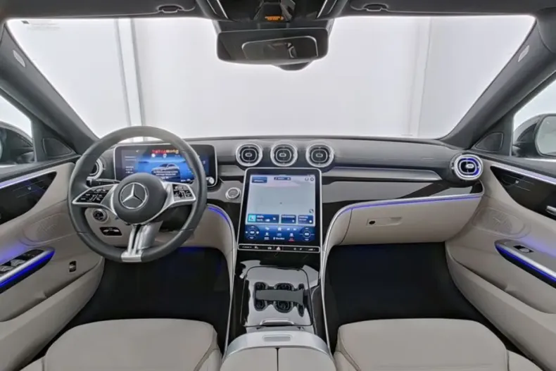 Mercedes-Benz C 180 din 2023 cu 5.000 km - oferta MER125420 - foto 4