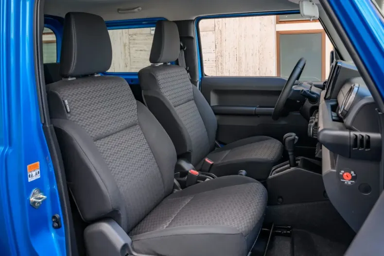 Suzuki Jimny din 2024 cu 10 km - oferta SUZ125423 - foto 8