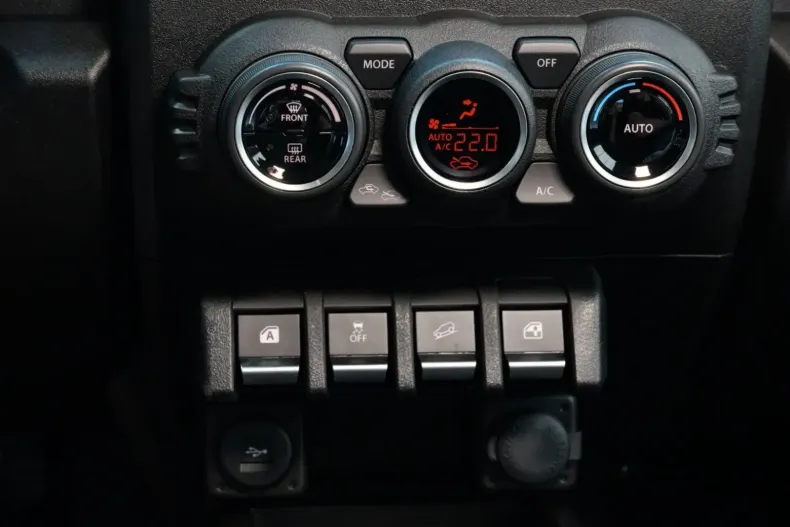 Suzuki Jimny din 2024 cu 10 km - oferta SUZ125423 - foto 21