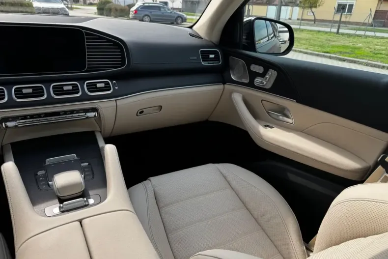 Mercedes-Benz GLE 450 din 2023 cu 12.000 km - oferta MER125426 - foto 12