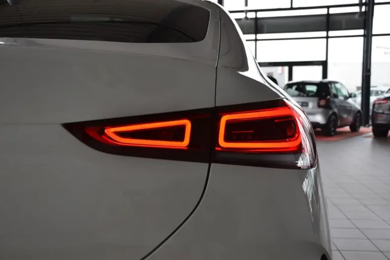 Mercedes-Benz GLE 350 din 2021 cu 43.000 km - oferta MER125429 - foto 27