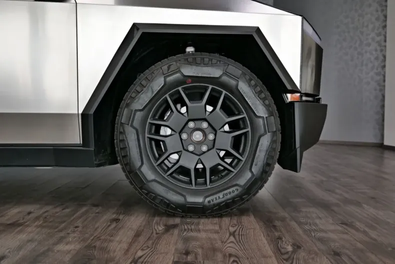 Tesla Cybertruck din 2024 cu 50 km - oferta TES125431 - foto 6