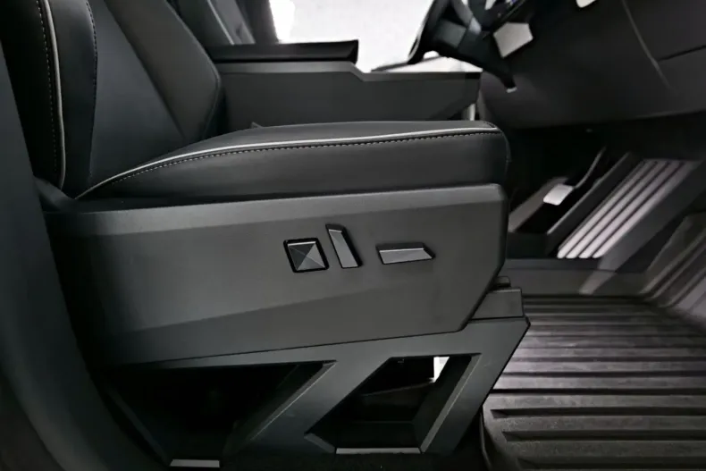 Tesla Cybertruck din 2024 cu 50 km - oferta TES125431 - foto 17