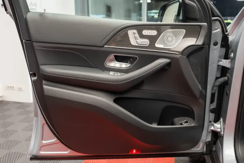 Mercedes-Benz GLE 53 AMG din 2023 cu 17.500 km - oferta MER125432 - foto 11