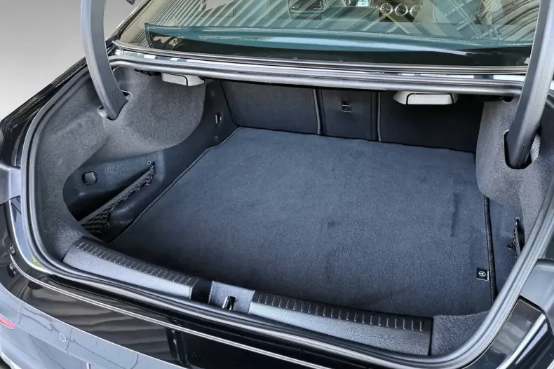 Mercedes-Benz CLA 250 din 2023 cu 17.427 km - oferta MER125433 - foto 10