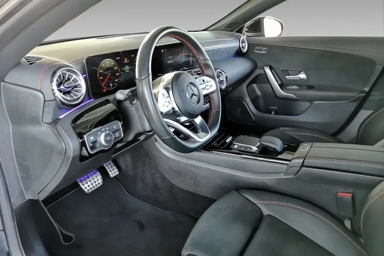 Mercedes-Benz CLA 250 din 2023 cu 17.427 km - oferta MER125433 - foto 12