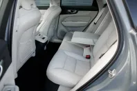 Volvo XC60 din 2023 cu 6.067 km - oferta VOL125446 - foto 9