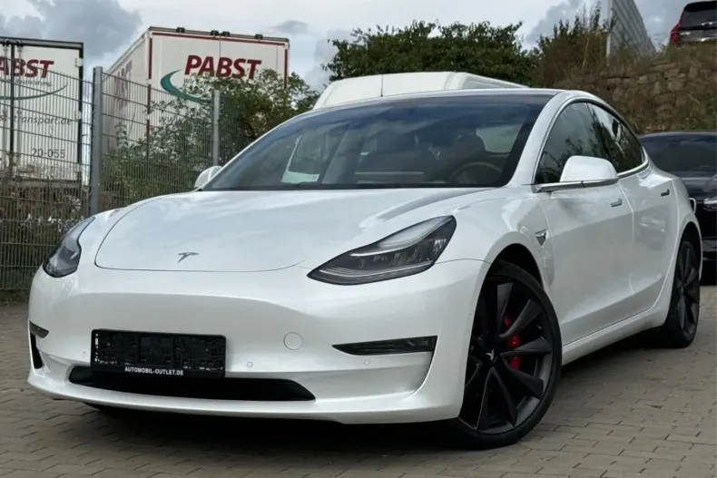 Tesla Model 3 din 2020 cu 47.000 km - oferta TES125448 - foto 3