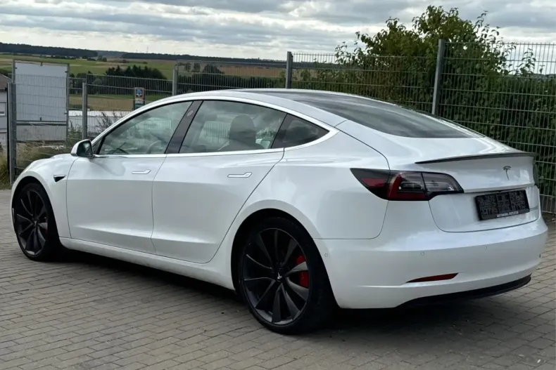 Tesla Model 3 din 2020 cu 47.000 km - oferta TES125448 - foto 4
