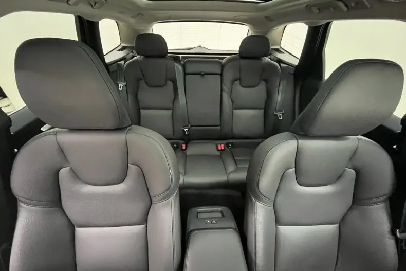 Volvo XC60 din 2023 cu 18.900 km - oferta VOL125453 - foto 11