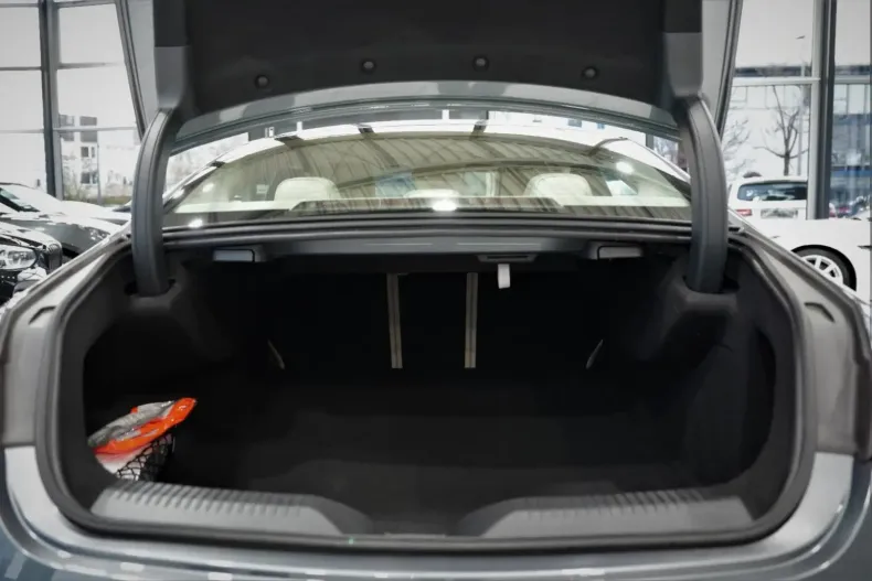 Mercedes-Benz CLS 300 din 2020 cu 56.000 km - oferta MER125454 - foto 14