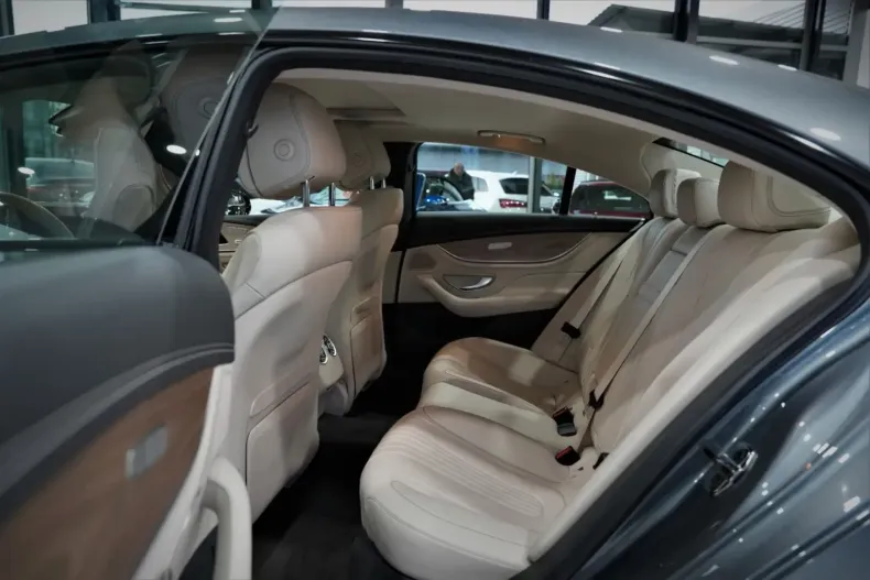 Mercedes-Benz CLS 300 din 2020 cu 56.000 km - oferta MER125454 - foto 18