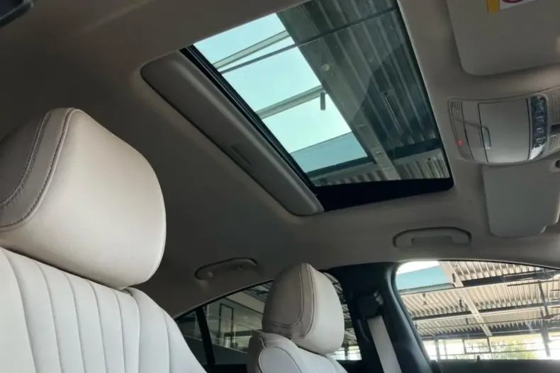 Mercedes-Benz CLS 220 din 2023 cu 12.300 km - oferta MER125455 - foto 10